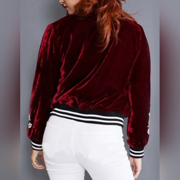36•5 Women Velvet/Velour Embroidered BomberJacket Burgundy Full Zip Small/Medium - Picture 13 of 16